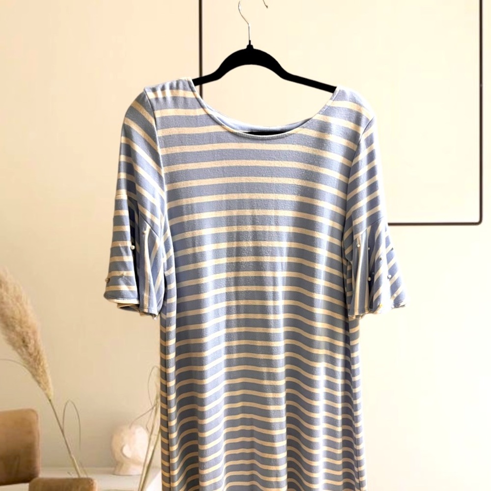 Causal striped dress